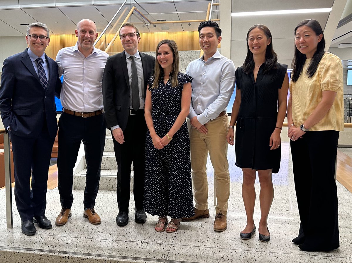 MarkPochapin's tweet photo. An all star IBD team celebrating the opening of the Jordan Axelrad lab #AxeLab at the IBD Center @nyulangone
@DrBrianBosworth @SimonHongMD @joannkwah @DavidHudesmanMD @shannonchangmd @HolmerMd @DrJordanAxelrad https://t.co/Bj8dKCg8wK