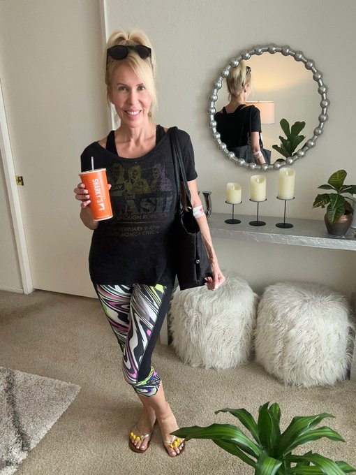 One look at this outfit and you&rsquo;ll know what my day&rsquo;s been like so far! If you guessed gym, nail salon<a href="/tag/thursday"class="tags"><span>#thursday</span></a><a href="/tag/thursdaymotivation"class="tags"><span>#thursdaymotivation</span></a><a href="/tag/onlyfans"class="tags"><span>#onlyfans</span></a>