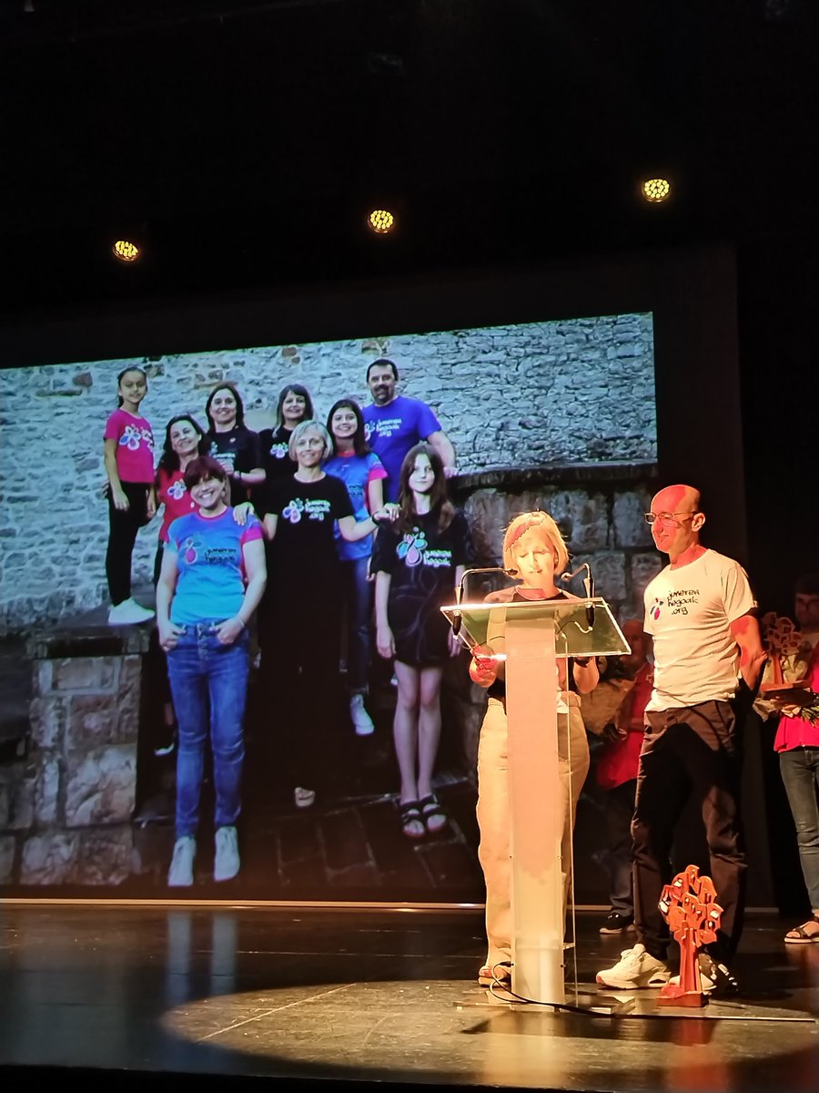 MartnSorginok's tweet image. Jende txikia precisamente ez zarete... ESKERRIK ASKO! Bihotz-bihotzez 🤗