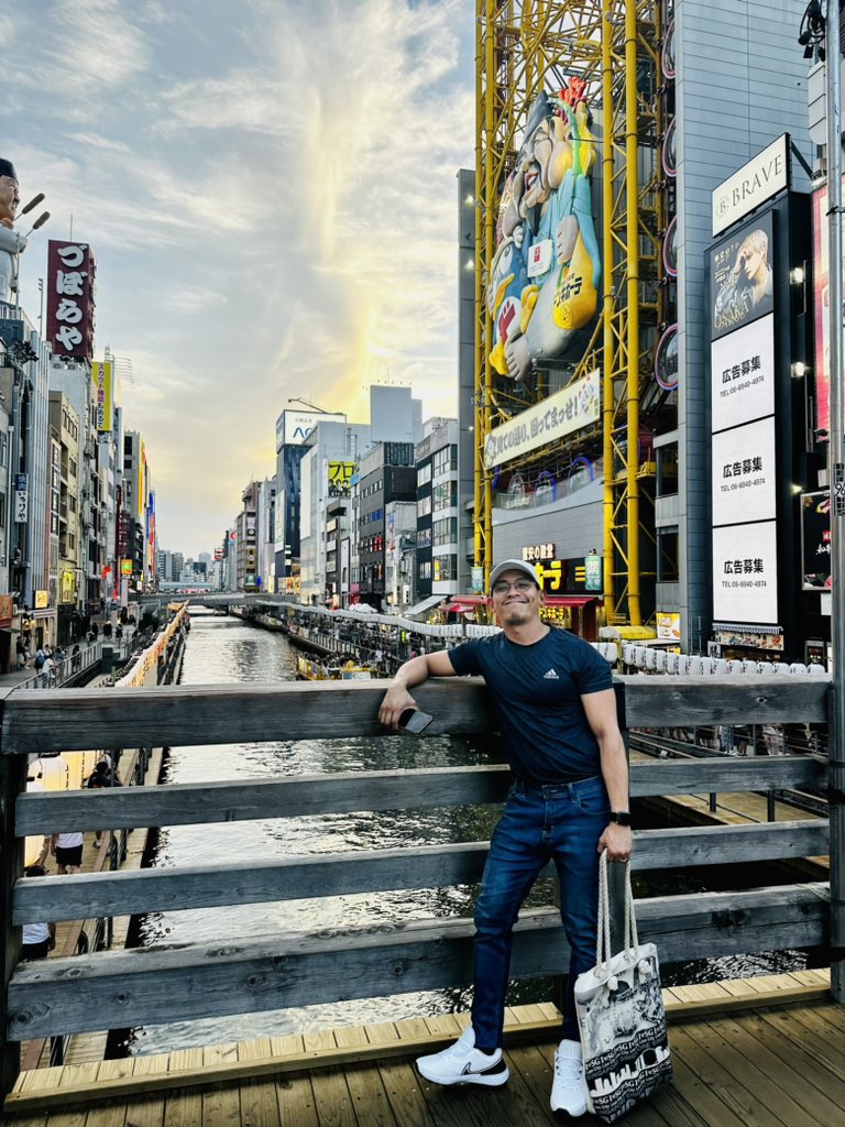 uchiboylabo's tweet photo. Osaka! 🎌🎌 https://t.co/uKO2Chd1lC