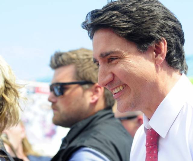 NSKleinsteuber's tweet photo. Trudeau cuts Belleville appearance short amid protest https://t.co/e97dxXYAqe https://t.co/BIWmvjtnKG