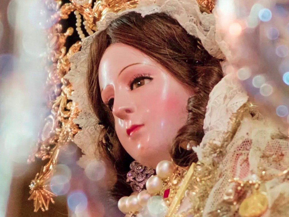 COMUNICADO OFICIAL

En el día de hoy, representantes de la banda y de <a href="/HFuensanta/">Hermandad Fuensanta</a> de Pizarra, han formalizado el contrato para abrir cortejo, en la procesión de la patrona de Pizarra, para el próximo 15 de Agosto de 2023. Agradecer la confianza depositada para su procesión 2023