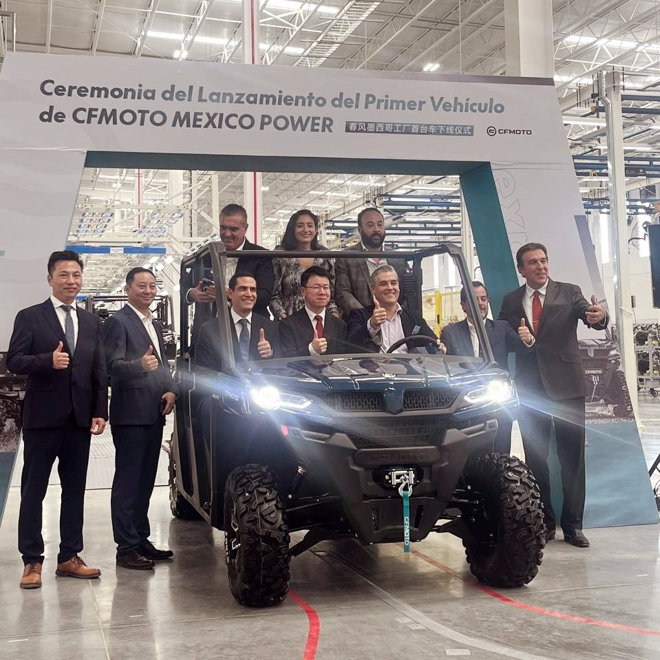 Maggie Alcántara (@maguealcantara) on Twitter photo Celebramos la inauguración de la planta de CFMOTO MÉXICO POWER en Apodaca, Nuevo León, y el lanzamiento de su primer vehículo. La llegada de su planta de ensamblaje representa la fraternidad entre México-China.
🇲🇽🤝🇨🇳
<a href="/SRE_mx/">Relaciones Exteriores</a> <a href="/nuevoleon/">El Gobierno de Nuevo León</a> <a href="/Economia_NL/">Secretaría de Economía de Nuevo León</a> <a href="/ivanrivasrdz/">Iván Rivas</a> #CFMOTO #México Celebramos la inauguración de la planta de CFMOTO MÉXICO POWER en Apodaca, Nuevo León, y el lanzamiento de su primer vehículo. La llegada de su planta de ensamblaje representa la fraternidad entre México-China.
🇲🇽🤝🇨🇳
<a href="/SRE_mx/">Relaciones Exteriores</a> <a href="/nuevoleon/">El Gobierno de Nuevo León</a> <a href="/Economia_NL/">Secretaría de Economía de Nuevo León</a> <a href="/ivanrivasrdz/">Iván Rivas</a> #CFMOTO #México