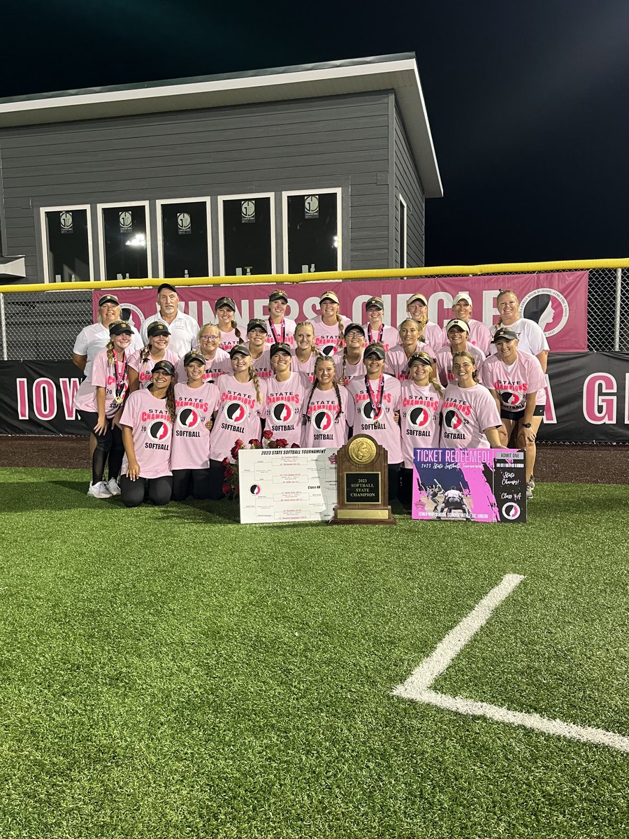 Winterset Huskies tweet media