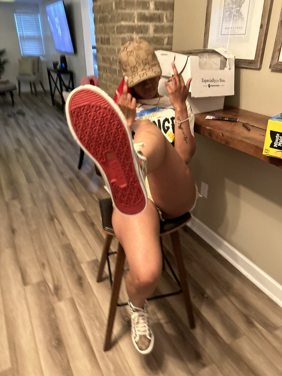 BitchIMAZ's tweet photo. Inna bootyclub standing on a couch throwing Bsssss😤or whatever @SexyyRed314_ said🤣 https://t.co/O9GztQtoCY