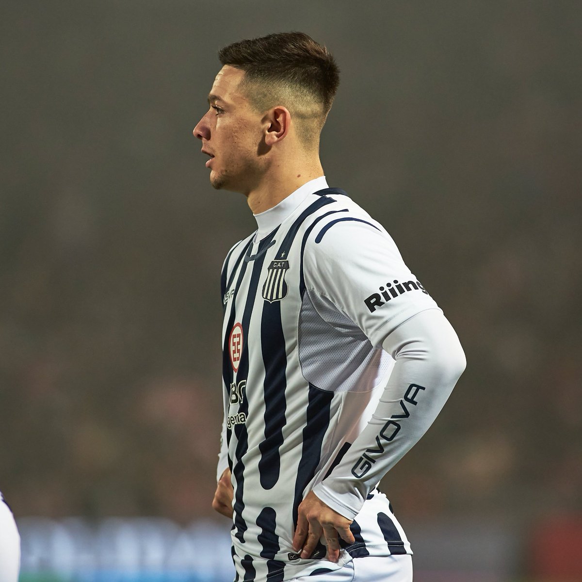 TyCSports's tweet photo. GARRO, EL CUCO DE RIVER 🔵⚽

El delantero de Talleres se convirtió en el único jugador en la historia del club en convertirle 3 goles al Millonario en un año. Además, en ambos encuentros los de la Docta se quedaron con el triunfo ante los de Núñez.

📷 Talleres de Córdoba Oficial