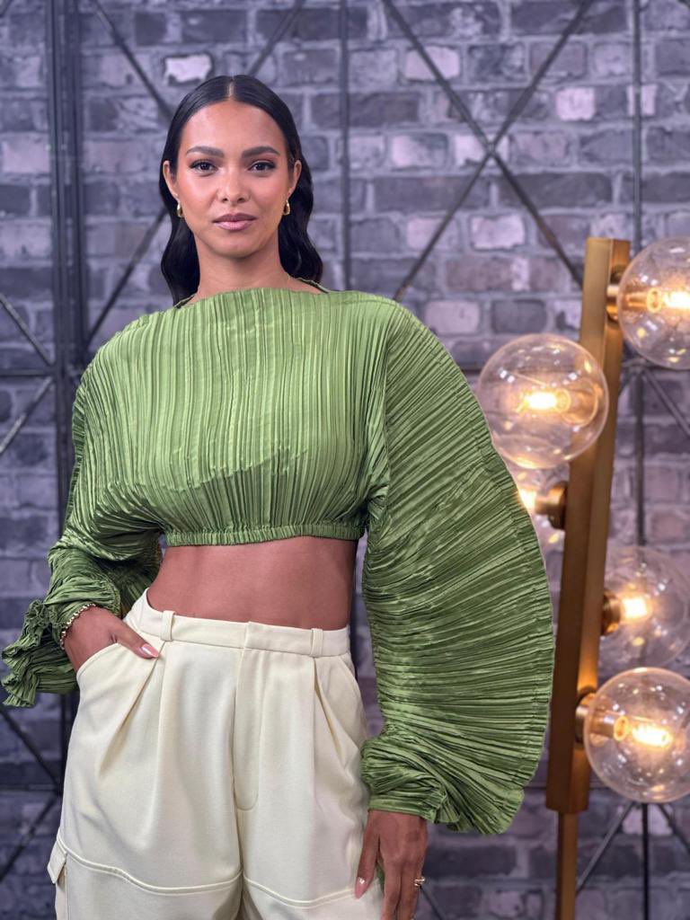 Mcoltro's tweet image. Recording our open call videos with @Lalaribeiro16 to invite #transmodels to our next season of #Borntofashion in Brasil****gravando nossoa videos de convocatória para o casting de modelos trans para a segunda temporada de Born To Fashion. Uma co-produção do E! e Delicatessen!