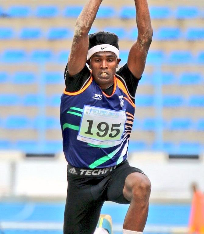SportsgramIndia's tweet photo. Monaco Diamond League 💎

When: 21st July 11:30 PM
Where: Monaco 🇲🇨
Where to watch: Sports TV18 &amp; JioCinema 📺

Indian in action: Praveen Chitravel in Men's Triple Jump 🇮🇳

#DiamondLeague | #Athletics https://t.co/63oFEKNu8q