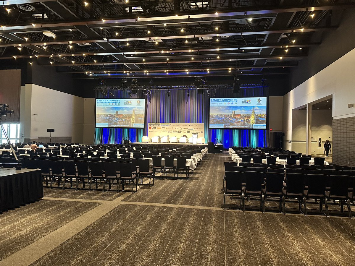 DB_Technologies's tweet photo. We enjoyed a great day at @SmartAirports conference listening to &amp; connecting with various experts &amp; leaders! We’re proud to be Silver sponsors of this event &amp; we’re looking forward to seeing everyone tomorrow! #smartairports #airports #smartbuildings #tech #yeg https://t.co/Sdp3h71SNU
