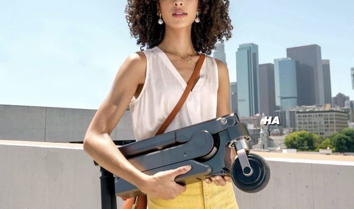 racunsanasini's tweet image. Skuter elektrik boleh "lipat" wehhh!!

Size kecik &amp;amp; ringan, top speed 25kmh, sesuai untuk student ulang-alik kelas.

[thread]