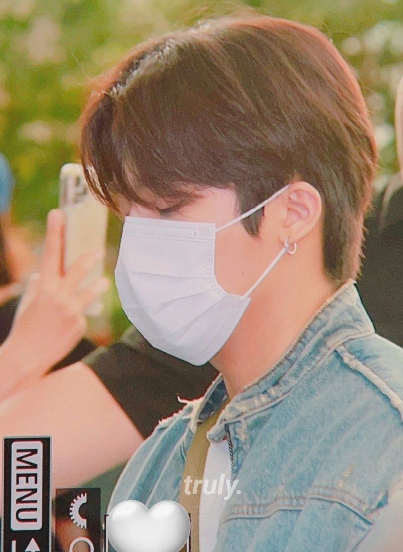 yoonra_park09's tweet photo. 230721 PREVIEW AT ICHEON AIRPORT 

🥱😴

#Jeongwoo #Jongu #TREASURE #ICHEONAIRPORT #트레저 #정우 https://t.co/gu2jAvteez