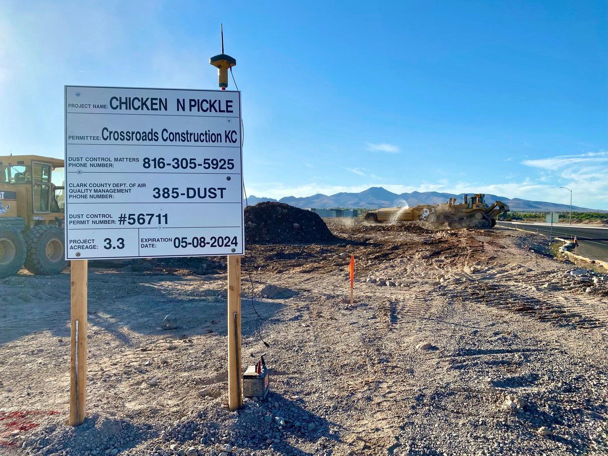 cityofhenderson's tweet image. .@ChickenNPickle update! 🐣 

Construction of Nevada's first Chicken N Pickle has begun in Henderson! 🚧 Calling St. Rose &amp;amp; Maryland Parkway home, the three-acre, multi-level, indoor/outdoor entertainment complex will feature a restaurant and sports bar, pickleball courts, yard…