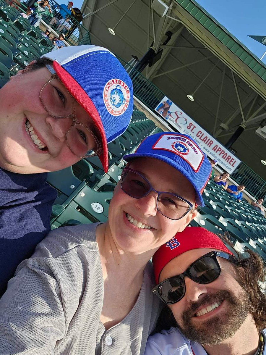 KierstenRemenih's tweet photo. Having a blast with @Jenni_Boyer515 and @mmurrell15 at #sbcubs!! We love a good baseball game! https://t.co/KM4n01BBWO