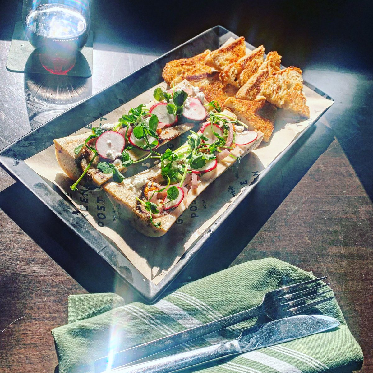 Dinnertime in the hood! Did you try our Butcher’s Butter - Summer Set yet? Roasted  bone marrow, kashmiri romesco, coconut pea purée, pickled shallot, radish, pea shoots, bone marrow powder, smoked maldon, salt, served with toasted sourdough! 

#greenpostpub #lincolnsquare