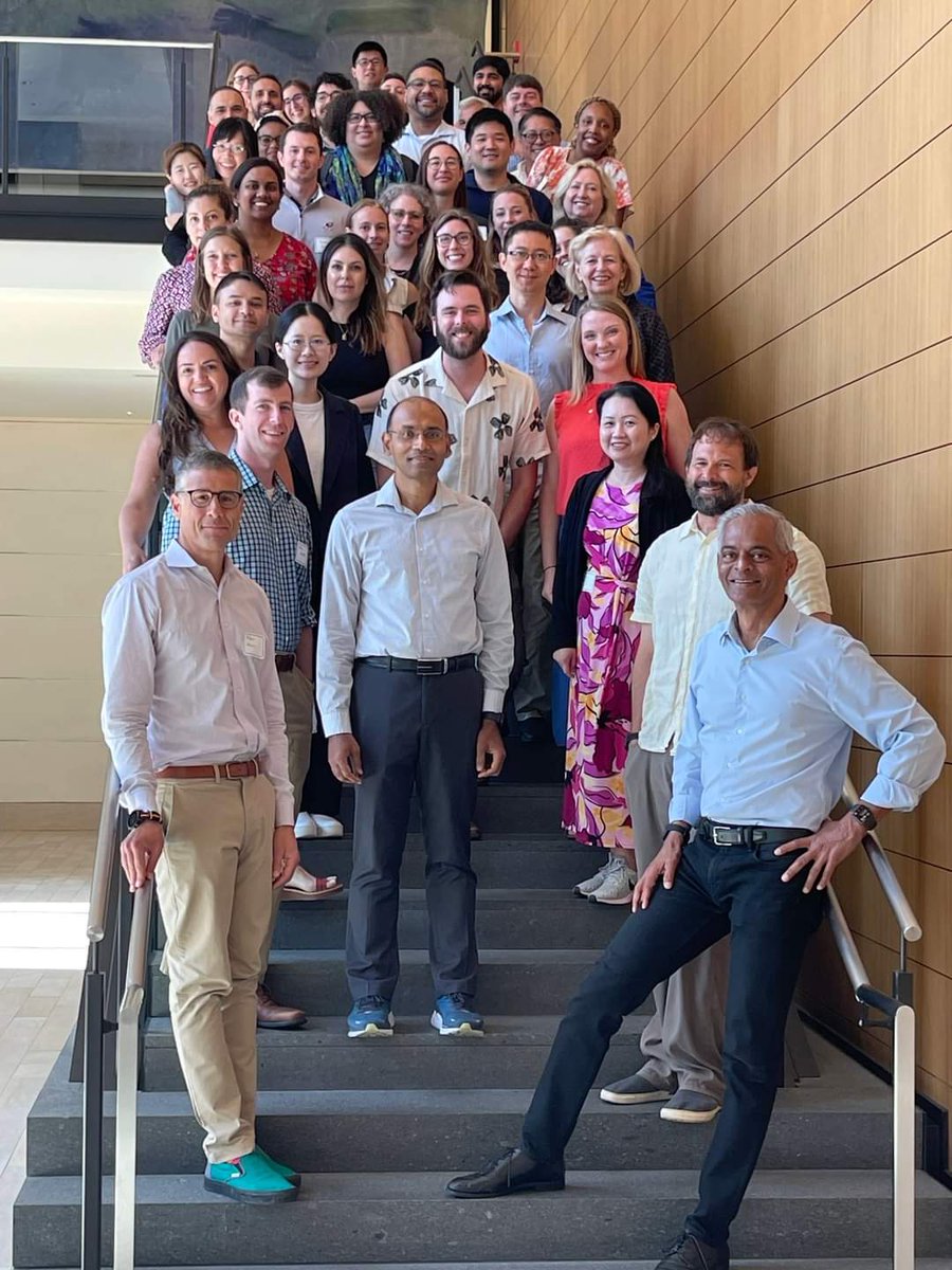kalvarezunam's tweet photo. After previous work and five days of lectures, meetings, and teamwork at the UCLA, we graduated from the mHealth Training Institute program. I am part of an amazing team who created, developed, and presented a strong proposal to be submitted to the NIMH!
#mHTI #mHTI2023 #ucla https://t.co/0DmaCSir1J