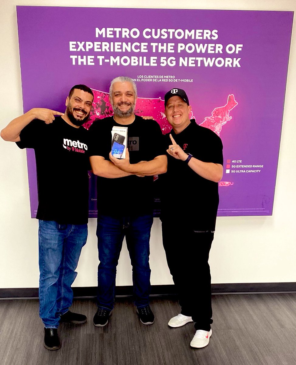 Jason Paul- JP (@jpaul727) on Twitter photo A great day with our Metro by T-Mobile Partners Cell Touch. These two right are always customer focused and ready to serve their teams. Thanks for a great partnership. <a href="/TonyCBerger/">Tony Berger</a> <a href="/NaderG922/">Nader Ghobrial</a> <a href="/GHengtgen/">Greg Hengtgen</a> @PeterRuvelas <a href="/BrittanySegura9/">Brittany Segura</a> A great day with our Metro by T-Mobile Partners Cell Touch. These two right are always customer focused and ready to serve their teams. Thanks for a great partnership. <a href="/TonyCBerger/">Tony Berger</a> <a href="/NaderG922/">Nader Ghobrial</a> <a href="/GHengtgen/">Greg Hengtgen</a> @PeterRuvelas <a href="/BrittanySegura9/">Brittany Segura</a>