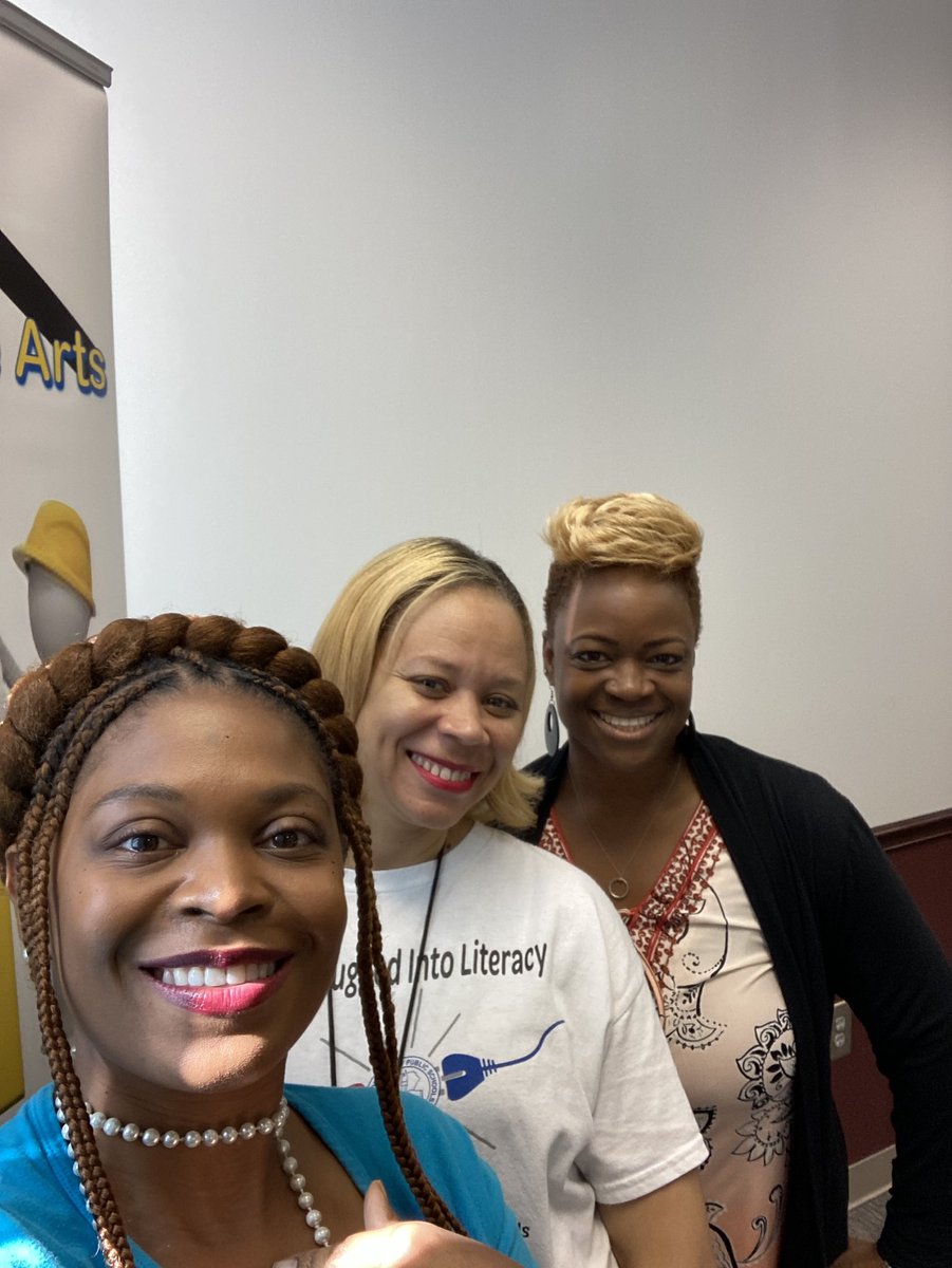 JazzilyJohnson's tweet photo. @CCPSNews brought the🔥this week!S/O to @CCPS_PLCNagi @CCPS_PLCDaniel led a rich session on student engagement; Mrs.Blackburn dropped gems in our ELA session;our Soc.Studies content lead facilitated robust discourse,&amp;it’s always great exchanging w/ colleague/friend @TraceeG2020 https://t.co/xqTsRfyV4I