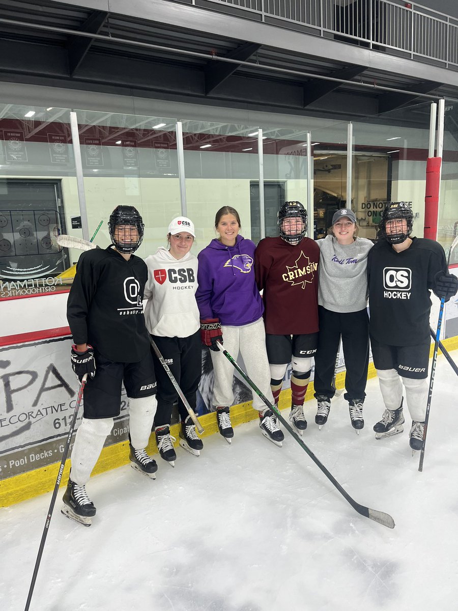 MGgirlshockey's tweet photo. Always a Great Day when alumni come back to skate STP in the morning!!! @stenslielaur14 @jenna_timm @SoukupMadison #CrimsonFamily #TraditionNeverGraduates #Culture @MG_Girls_Hockey @MGActivities https://t.co/8xyFfzhojL
