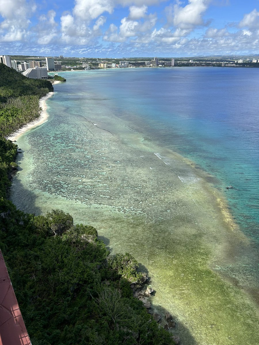 visitguam_jp's tweet photo. 今日は #恋人岬 #twoloverspoint
絶景ですね
#hereweguam https://t.co/1ckqWOQoPR