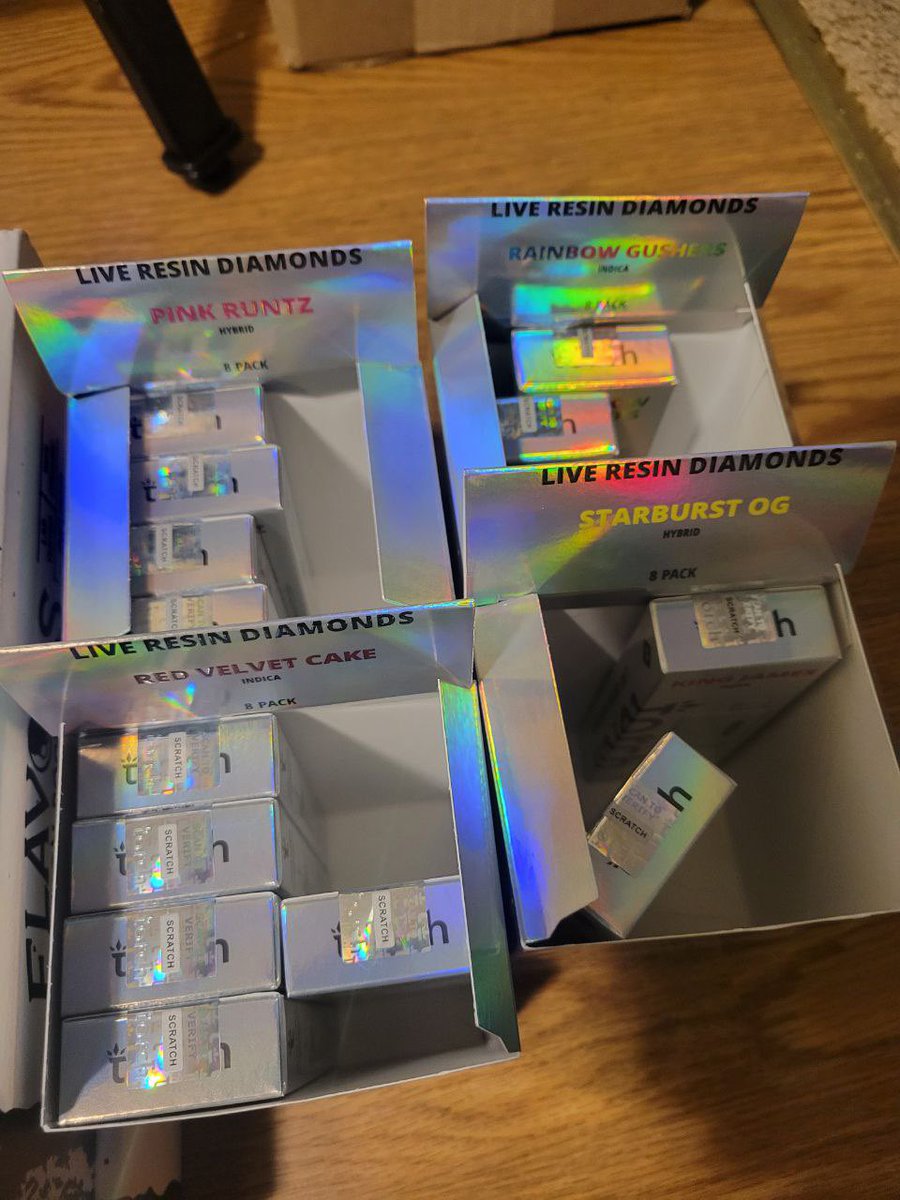 black41222's tweet photo. What's left on the 3g torches. 
More will be in this week 💸
$30 each on what's left

#CannabisCommunity #WeedLife #weed https://t.co/eLwfD8CmOS
