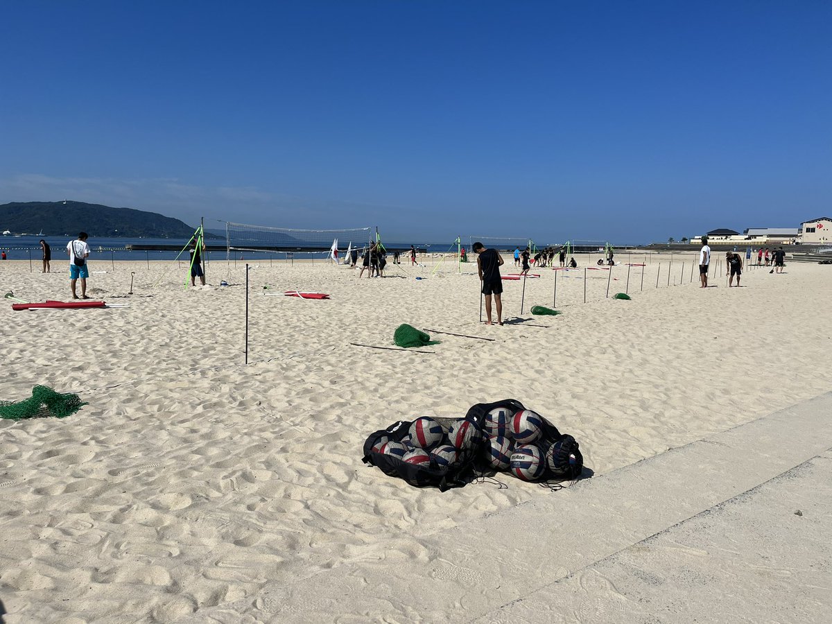 ibabeach's tweet photo. 大蔵海岸着きました。
午後からNEXTです。大学生と戦える貴重な大会を楽しんできます！
まずは会場設営の手伝いから！ https://t.co/gO3iOXwkgh