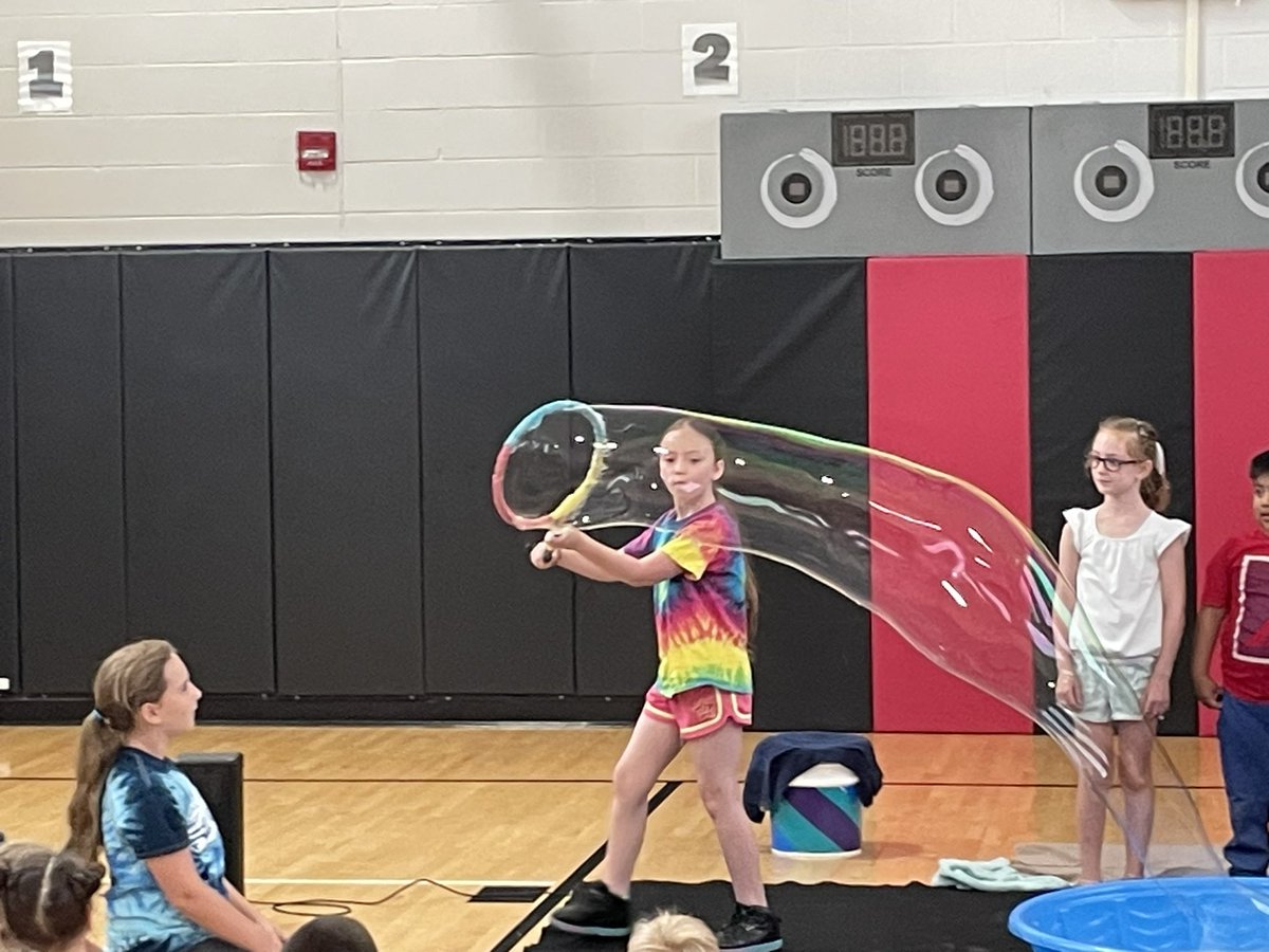 LeRoyWSS's tweet image. 🫧Summer Academy = Bubble Magic! Our campers were treated to a bubble show today! Everyone got in on the fun! 🫧 #funtolearn #bubblebath