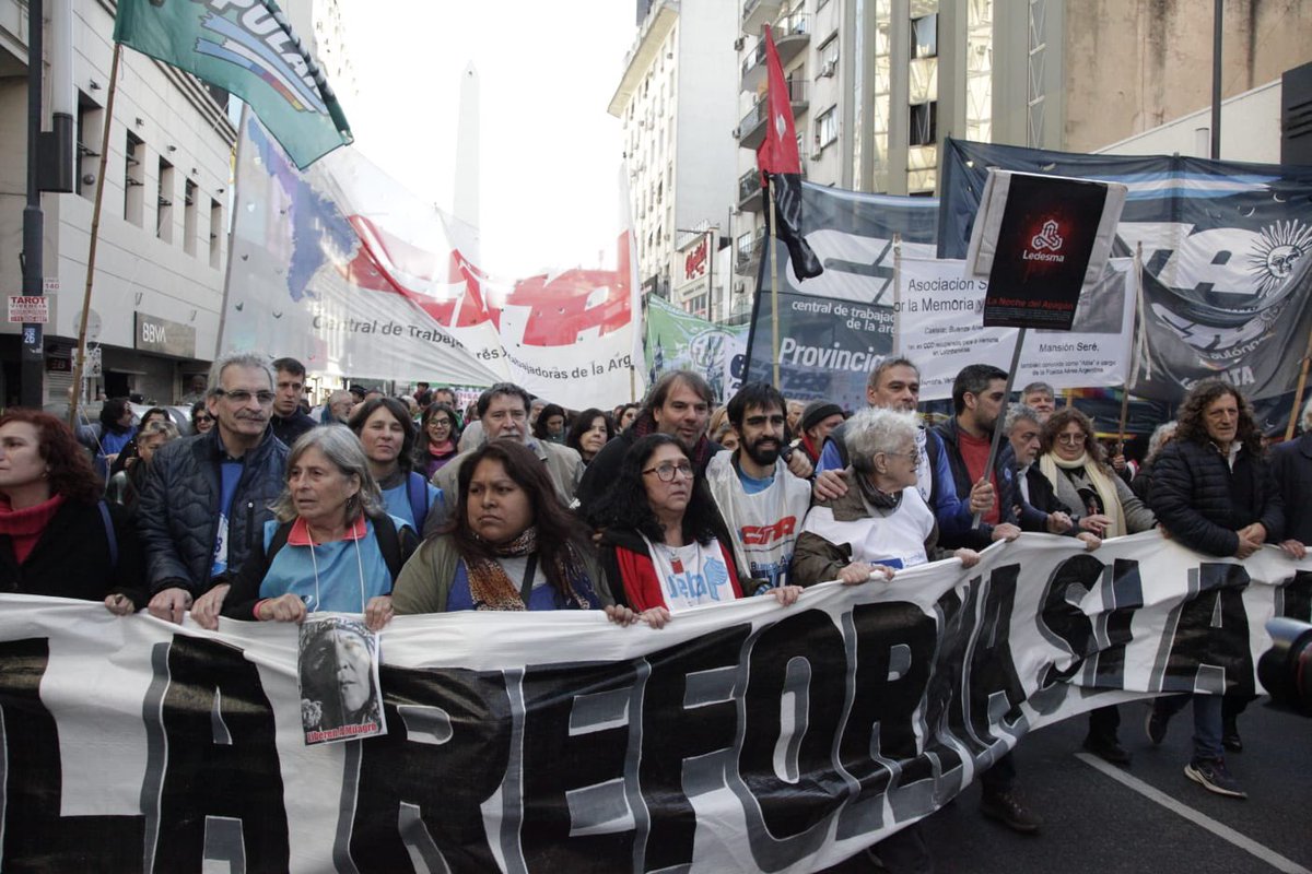 juventudcta's tweet photo. A 47 años del Apagón, desde la Central de Trabajadores y Trabajadoras estuvimos en las calles presentes  recordando esa noche oscura de la dictadora a lo largo y ancho de nuestro país, rechazando la violencia y la opresión que está sufriendo el pueblo jujeño.
#JujuyResiste https://t.co/DwCzLglqGh