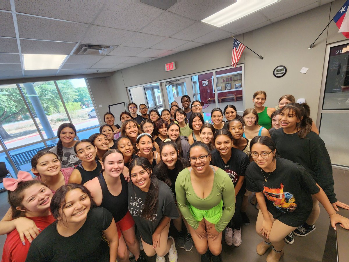 LucyInLearning's tweet photo. 🦁 The @LionDrillTeam visited the office today, and they are absolutely fabulous! 🎉 Grateful for the opportunity to hang out with these fierce and talented dancers. 🤩
#gritandganas #lockhartisd #lockharths https://t.co/x4e7GnkgzD