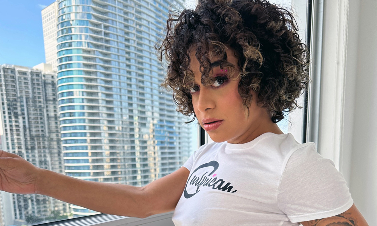 AVN Media Network on X: Curlyrican Nabs 1st Urban X Nominations, to Attend  Awards Show t.coB2aIg43rb3 @thehatedcurly @urbanXawards  t.coJmtUYlIzDq  X