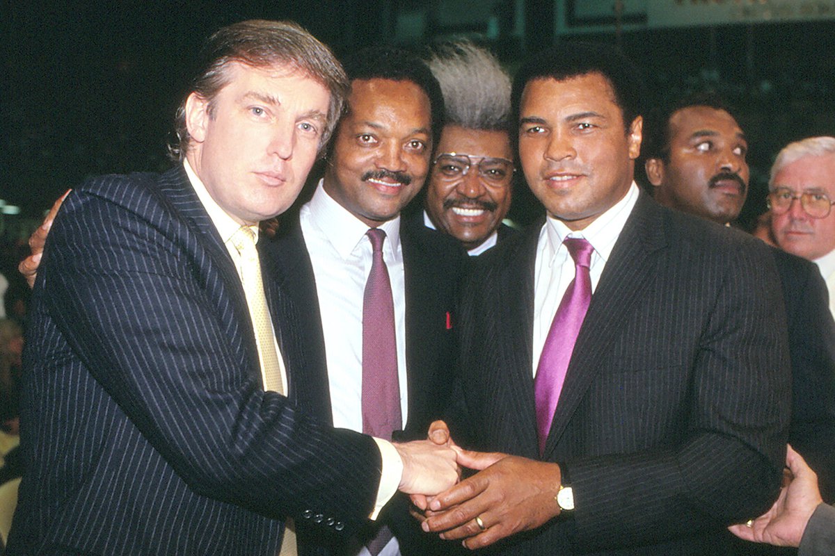 USMCGreen9849's tweet photo. @orlandojeff7672 @yoyohr72 @JoeyMannarinoUS And none of that shot that you have on that pic is true.  Here is Trump with Jesse Jackson. Ali, James Brown, Al Sharptin, etc.  Racist...?. You watch too much CNN.  Gtfoh! https://t.co/W1EzZniDEs