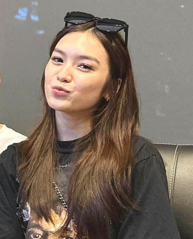 envyelora's tweet photo. pretty babe ೀ #FrancineDiaz https://t.co/p1993JbdIn