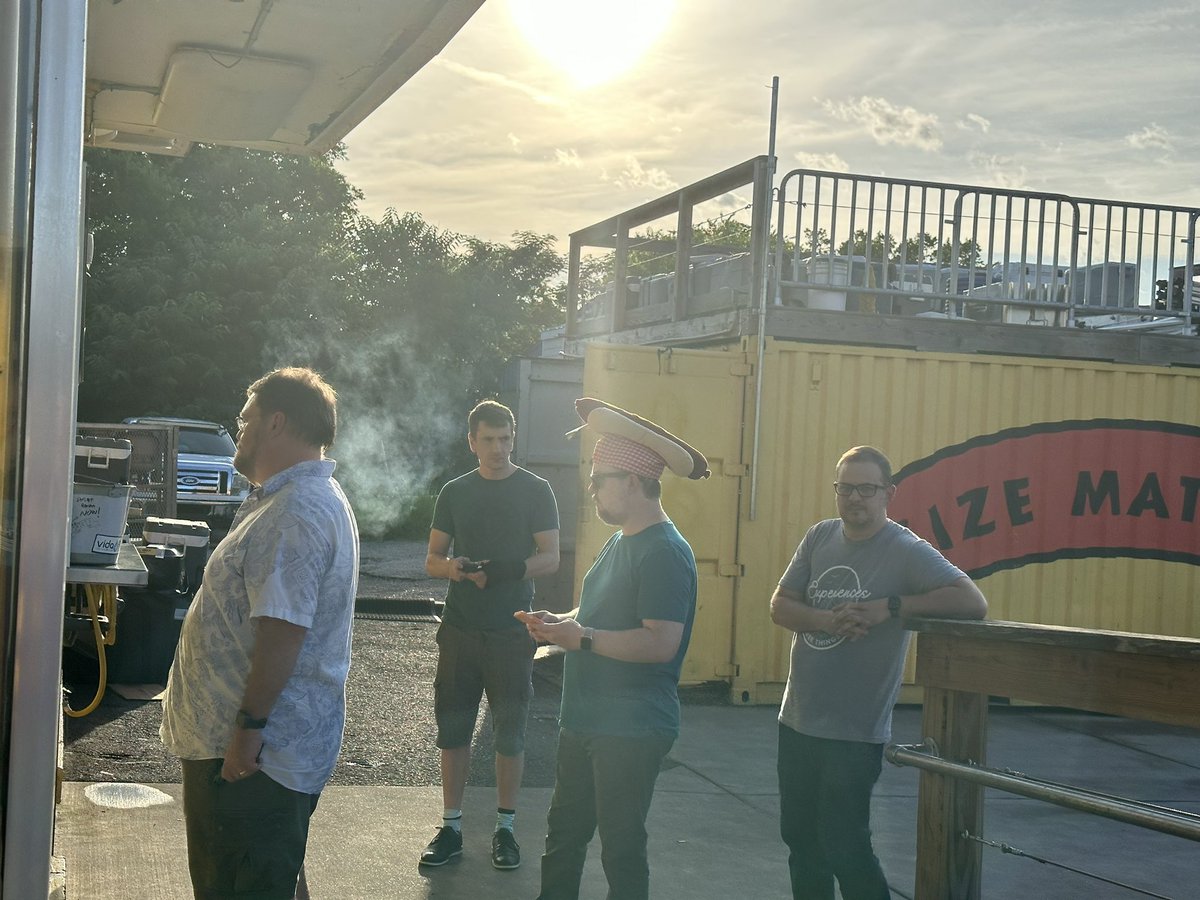 WurstCon's tweet image. Happy #dayAfterNationalHotDogDay