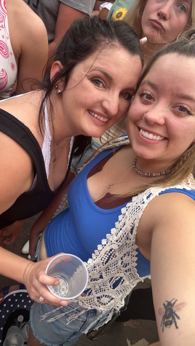 LynnieGene's tweet photo. @GrangerSmith ‘s last #HCNKC ! We’re going to miss you! https://t.co/j9ZytABw3e