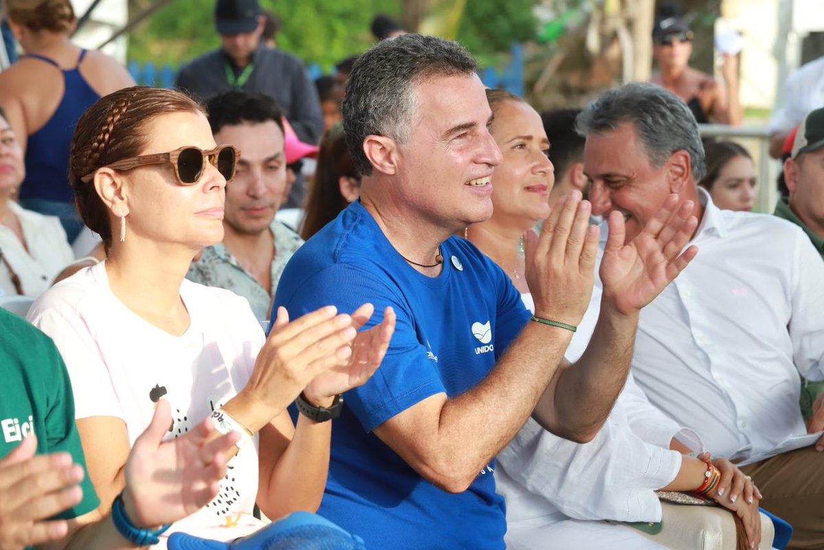 anibalgaviria's tweet photo. Urabá es una tierra mágica que ha sido golpeada por la violencia. Sin embargo, con la fuerza de la cultura y el deporte ha superado la adversidad. Por eso queremos que aquí el #CarnavalDeVida se convierta en una semilla de PROGRESO y UNIDAD. https://t.co/8n8ntf61L1