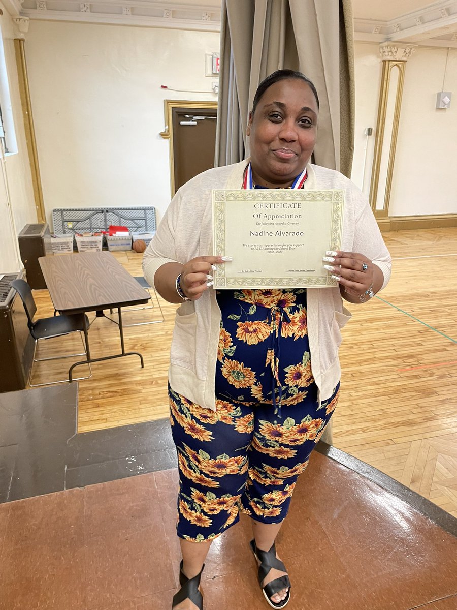 PrincipalMota's tweet photo. Throwback Thursday โผ๏ธ
What made you smile this year? #ParentRecognition assemblies made me ๐ ALOT this year @NYCMayor @NYCDistrict19 @nytopinion @Todaysparent @pbsparents @TODAY_Parents @People_Parents @parents @ChancellorCUNY @DOEChancellor @NYSEDNews @NYSALAS @PrincipalKafele https://t.co/DRscXthpyT