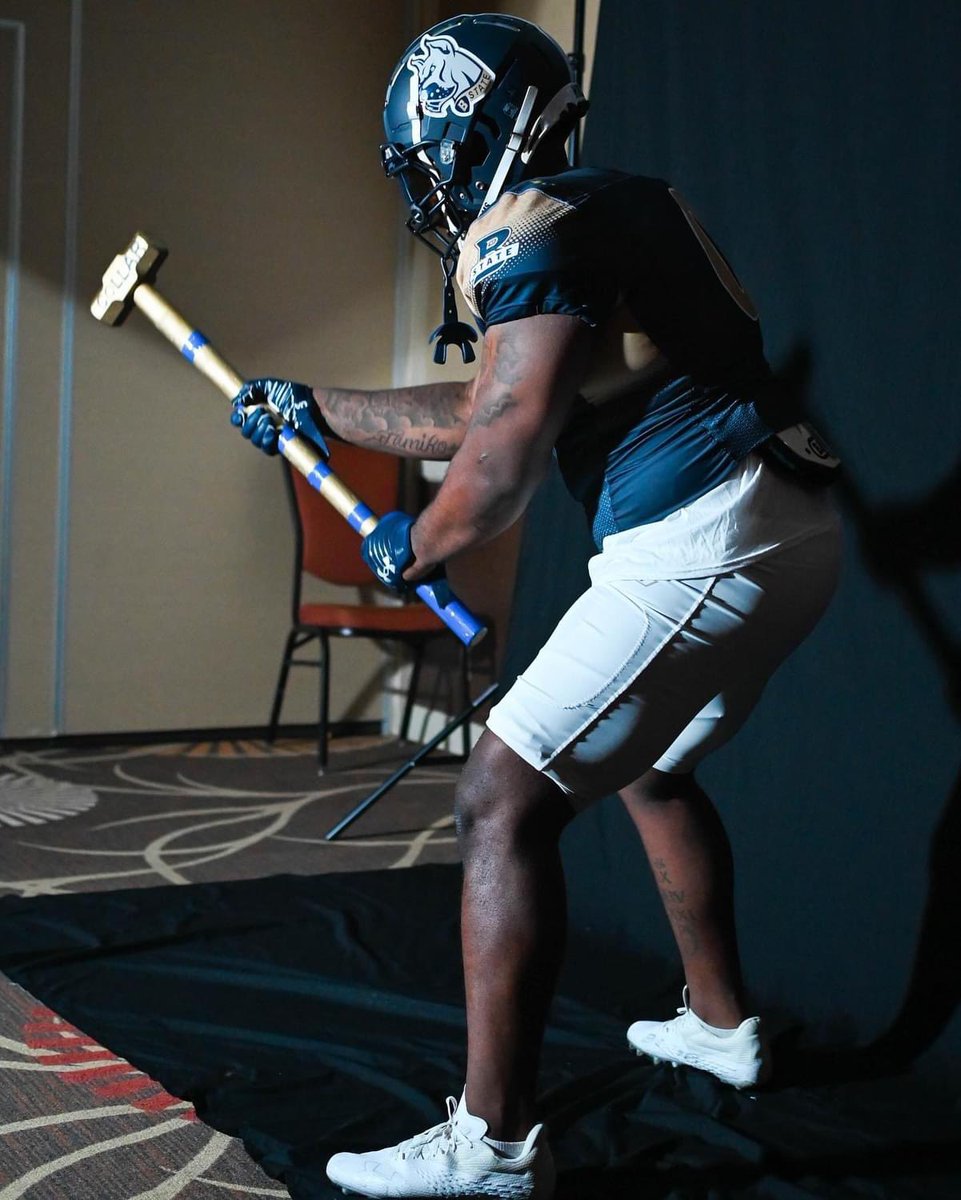 CoachCoax17's tweet image. What a blessing the last 2 days of @CIAAForLife Media Day have been. @BigBlue_FB has returned home and a week from tomorrow we take the field. It’s time to get in that Foxhole and LEAN FORWARD! #GoBigBlue #GuardTheHill #LeanForward #CIAAForLife