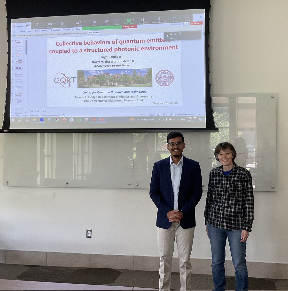 jugalphysics's tweet photo. #DoctoralDegree
I am thrilled to announce that I successfully defended my doctoral dissertation, titled "Collective behaviors of quantum emitters coupled to a structured photonic environment," on July 10th at @CQRTatOU. https://t.co/nQbvOkUnY2
