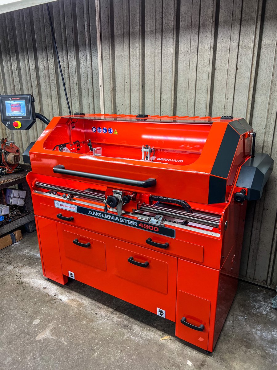 DmacDeere's tweet photo. Finishing off the week with @StotzEquipment in Santa Barbara. Thank you to Brian at Birnam Wood GC for entrusting us in providing the tools necessary to bring your quality of cut to the next level! #EveryBladeCounts #Automation #ConsistencyMatters
@BernhardCompany https://t.co/0c01OV64FK