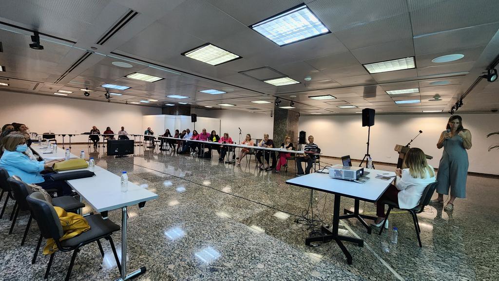 Luego de cuatro días consecutivos hoy #20Jul finalizó la jornada de talleres de Cooperación Técnica, en el cual se trataron diversos temas relacionados al ámbito del teletrabajo y las tareas esenciales de la inspección laboral. 

<a href="/torrealbaf/">Francisco Torrealba</a> 
#GMVVEsRevolución
