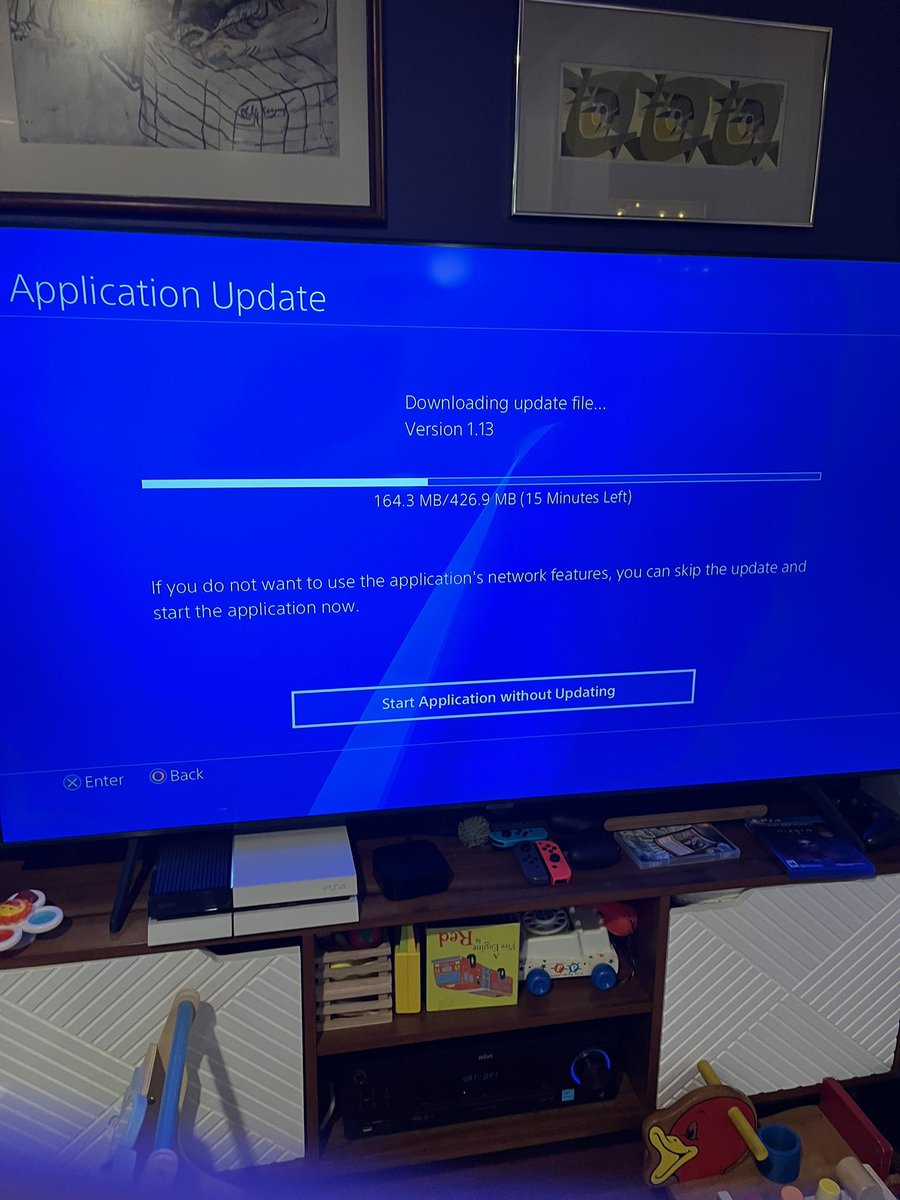 bentriola's tweet photo. I love that every other day I have to wait 20 minutes to update the game that I only have 60 minutes each day to play. Great user experience. #Diablo4 https://t.co/aAgp14aY6w