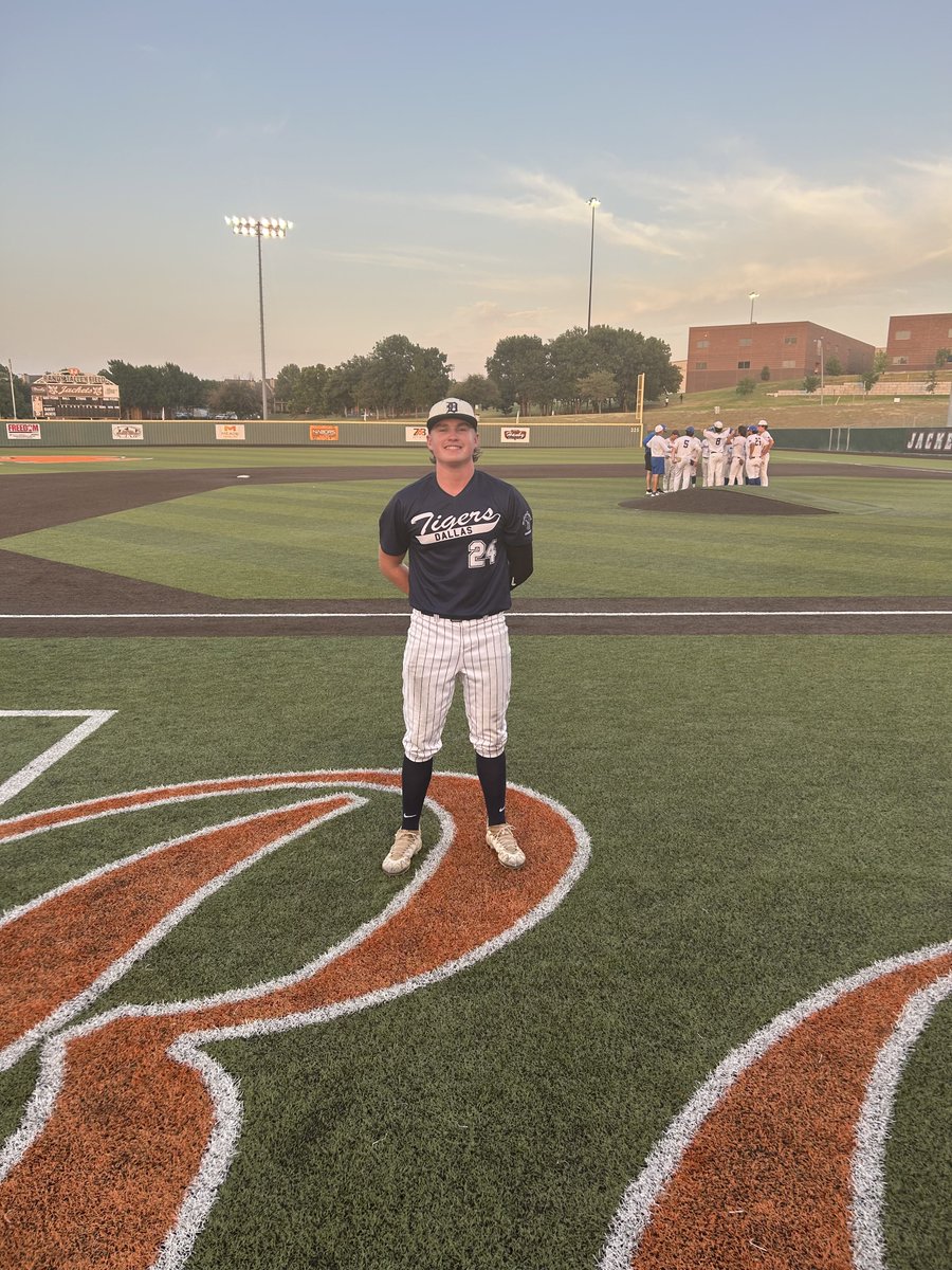 ✭Five Tool Texas✭ tweet media