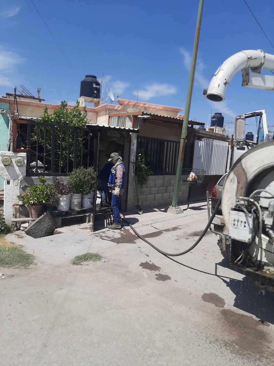 ClaudiaGalan65's tweet image. Siempre atendiendo con este gran equipo, de parte de nuestra presidenta @LetyHerreraAle para solucionar todas las necesidades de nuestra gente para que viva más dignamente.

#Sideapa #EnEquipoTodoEsMasFacil