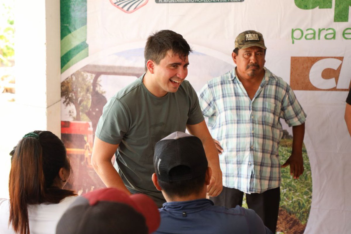 emiliolcal's tweet photo. Concluimos la entrega de apoyos al campo chenero, beneficiando a los productores de San Antonio Yaxché, Xculoc, Xbilincoc, Xcalot Akal, Huechil y Chunyaxnic y Santa Rosa Xtampac. Nos vamos muy contentos de saber que estos apoyos impulsarán los trabajos de nuestros productores. 🚜 https://t.co/rk4kE6WJC0