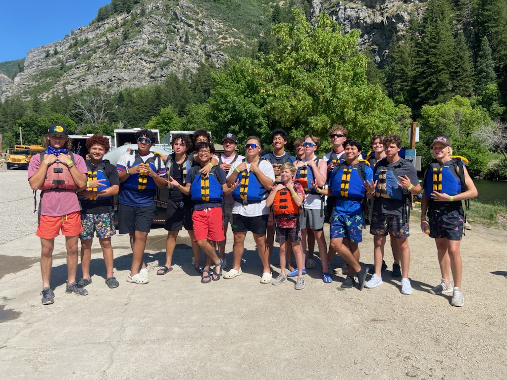 Warhawks4ever's tweet photo. Happy Rafting Day!!! https://t.co/t43IYaDm0T
