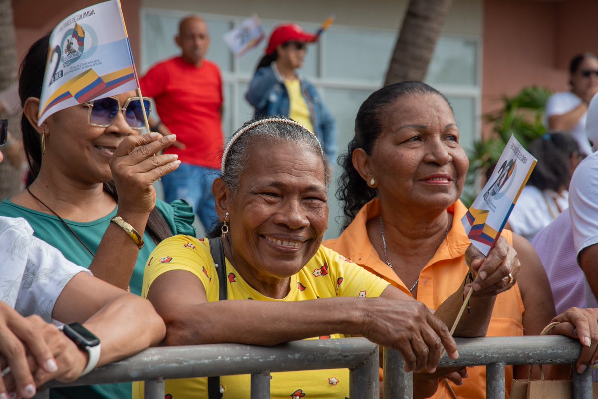 FabianMRural's tweet photo. Este #20JPorLaSoberanía nos ha dejado claro que el #GobiernodelCambio se reafirma en construir una Colombia potencia de la vida. Su reconocimiento a la comunidad raizal como elemento que posibilitó el fallo a favor en La Haya nos demuestra una vez más su capacidad de agencia.👇🏾 https://t.co/x9YdYRTAY2
