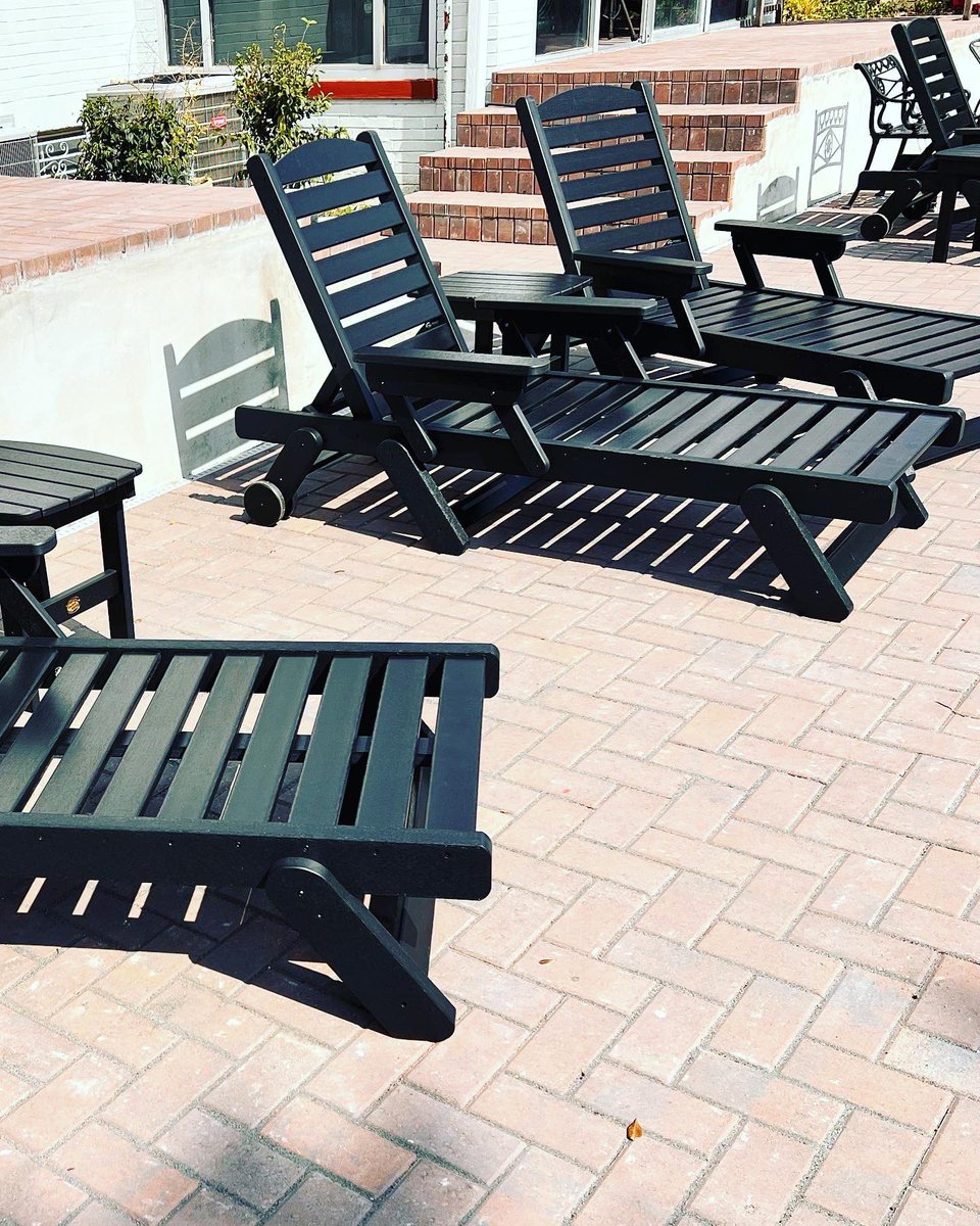 Every new pool needs new outdoor furniture. We were excited to wrap up this beauty with the deck jets &amp; Pawley’s Island Hammock outdoor furniture! #jackoliverpools