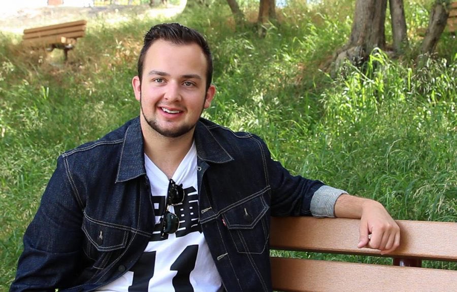 jazzyvrri's tweet photo. 🚨 | #ArianaGrande & #NoahMunck are reportedly dating! 😃😃😘👍🏼🥰🤔 #LOL 😊😊 #iCarly! https://t.co/lPS77GGc1a