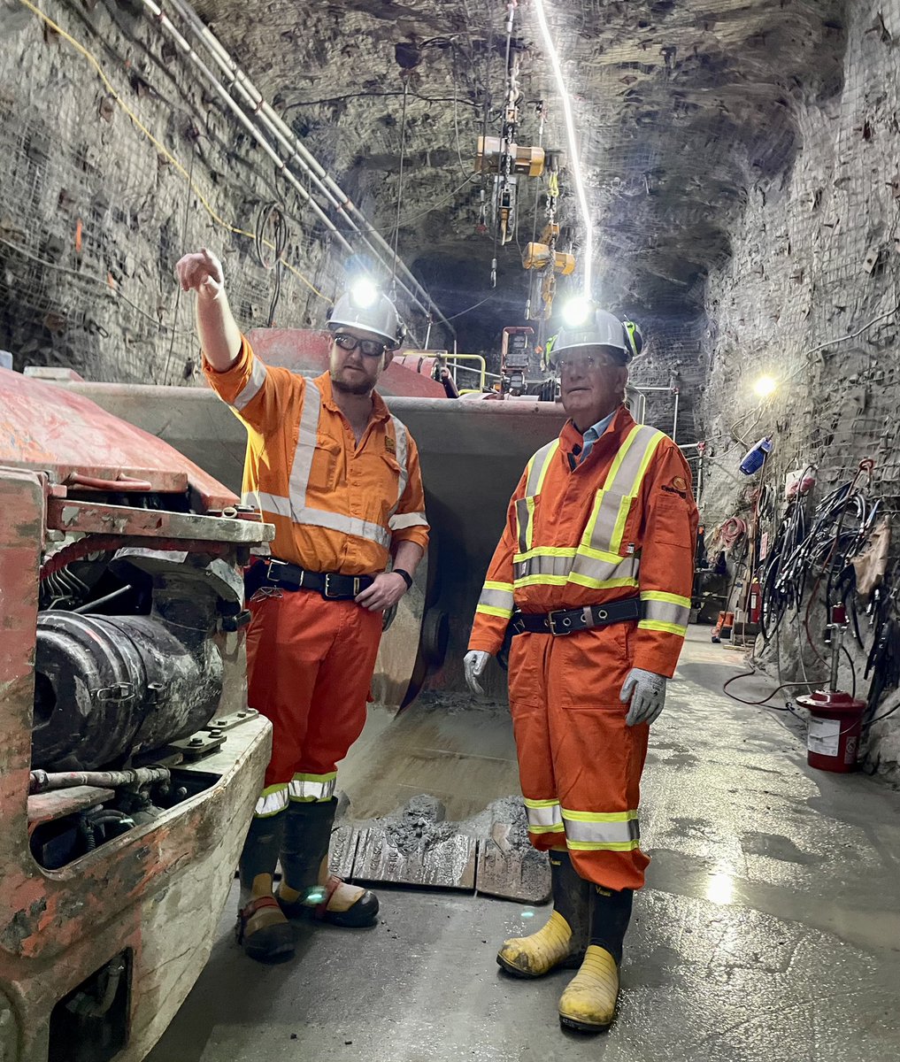 GeorgePirieMPP's tweet image. It was fantastic visiting with folks from #EvolutionMining at their Red Lake Complex.

I enjoyed touring their beautiful #Mining facility &amp;amp; discussing their aspirations for the #RedLake operation. I also had a great chat with staff about how vital mining is to #NorthernOntario.