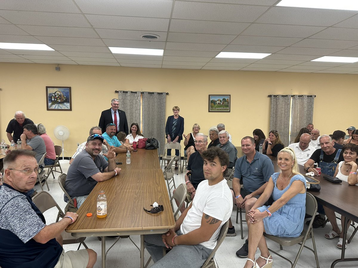 GOPSaugerties's tweet photo. What an absolutely amazing turnout for our caucus tonight. Saugerties Republicans showed up in record fashion and are ready to WIN IN NOVEMBER! ๐บ๐ธ
#BringingBalanceBack https://t.co/SGI2Wzr2kn