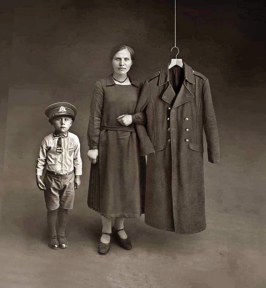 Invisible Dad, Result of War
Evaldas Ivanauskas 
1926…
